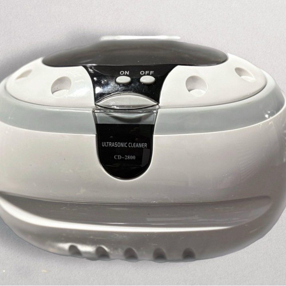 Portable Ultrasonic Jewelry Cleaner Ultrasonic Cleaner CD-2800 in White and Gray